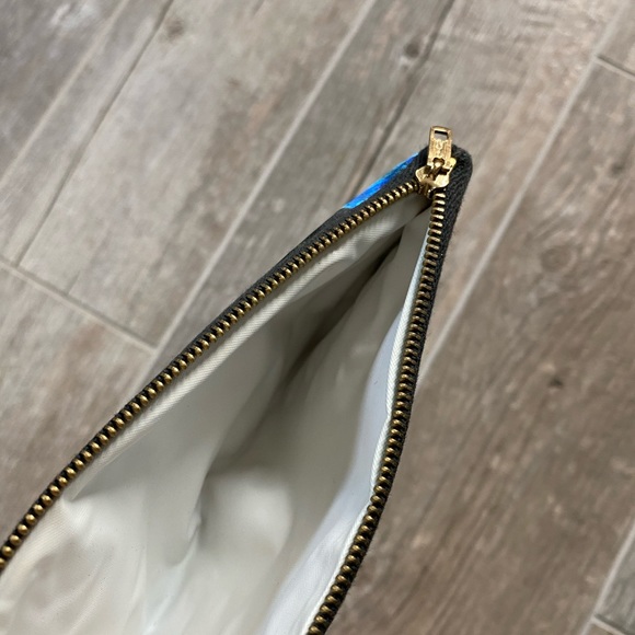 Vintage Black & Blue Floral Coin Purse - Picture 2 of 3